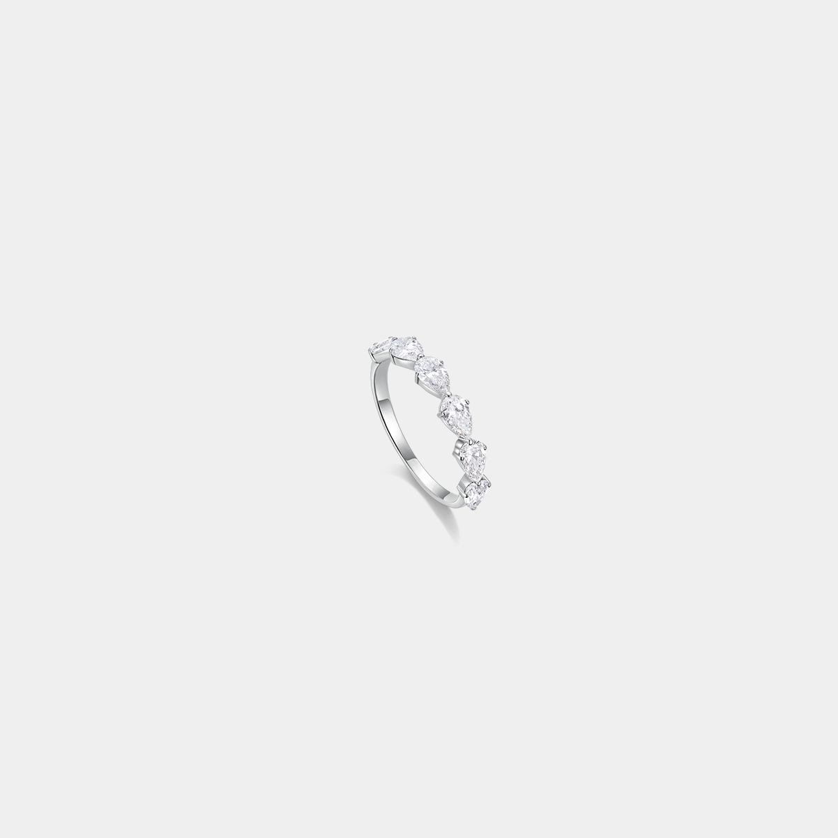 Alpha Series 07 Pear-Shaped Diamond Row Ring