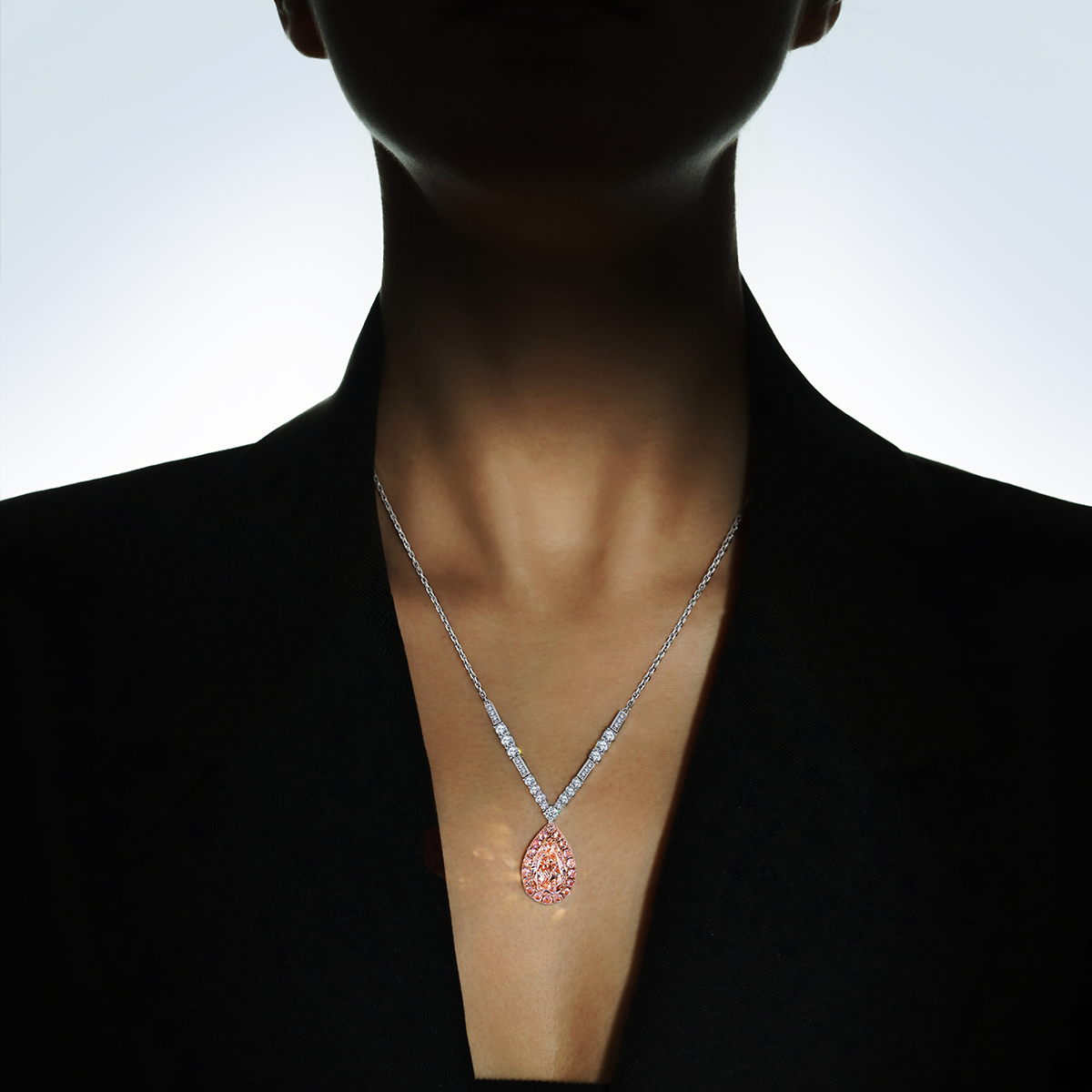 Master Series Pink Diamond 03 Huxin Mirror - Necklace HUTT LAGOON