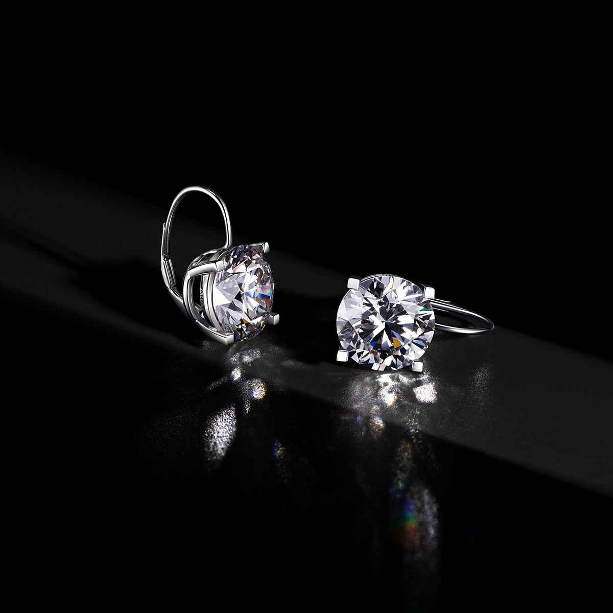 Master Series White Diamond 01 Mo Ziqing Returns - White Diamond Earrings