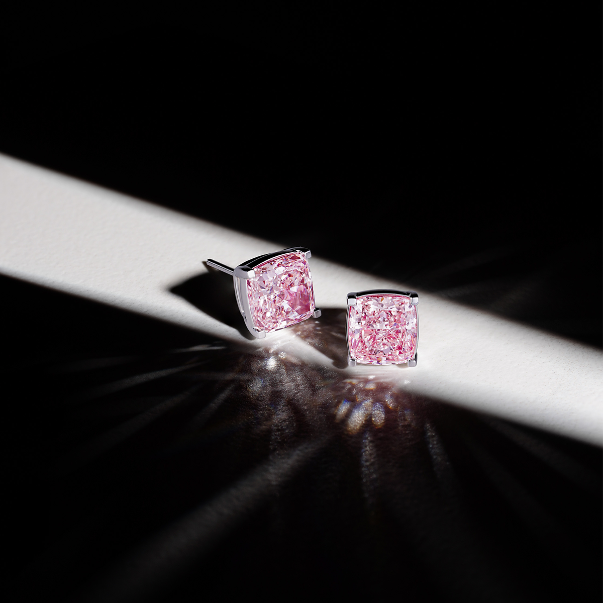 Master Series Pink Diamond 02 Qian Jin Ni Fen - Earrings HUTT LAGOON